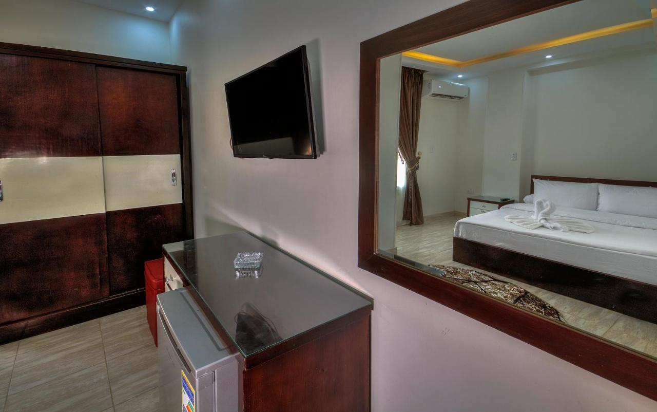 Hotel Tut Pyramids View Kafret el-Gabal Exterior foto