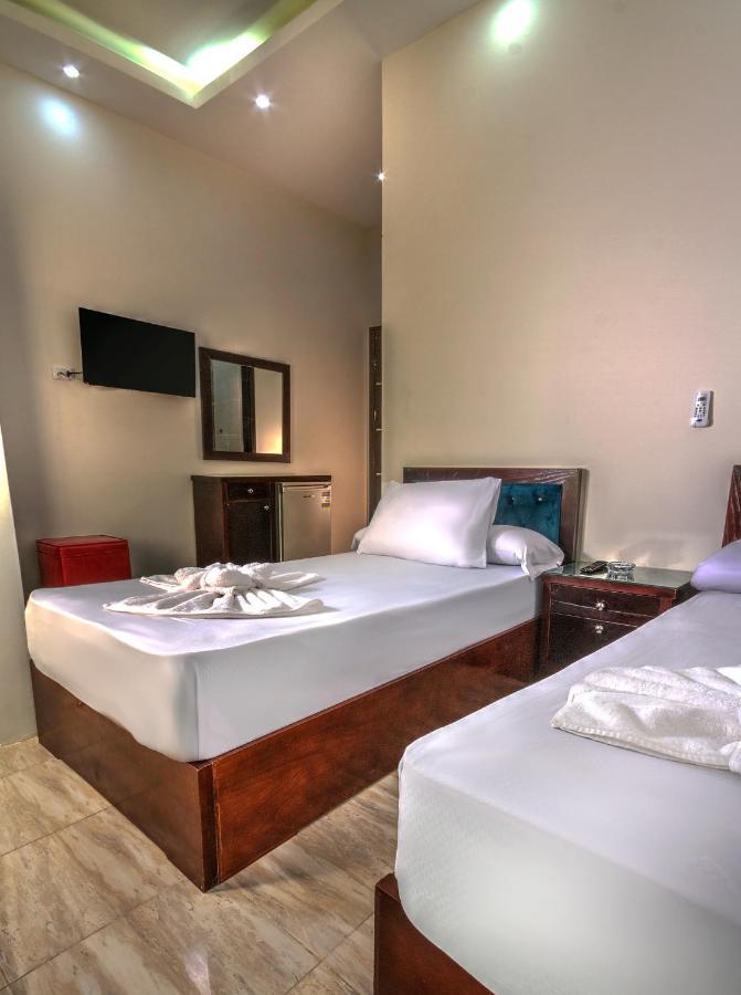 Hotel Tut Pyramids View Kafret el-Gabal Exterior foto